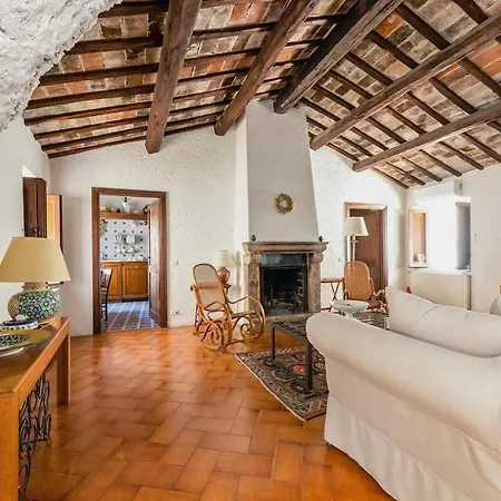La Castellana Charming In The Medieval Borgo Bracciano (Rome)