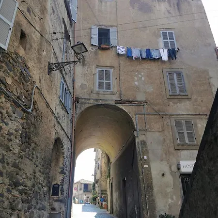 La Castellana Charming In The Medieval Borgo Apartment Bracciano (Rome)