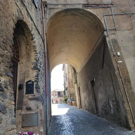 La Castellana Charming In The Medieval Borgo *